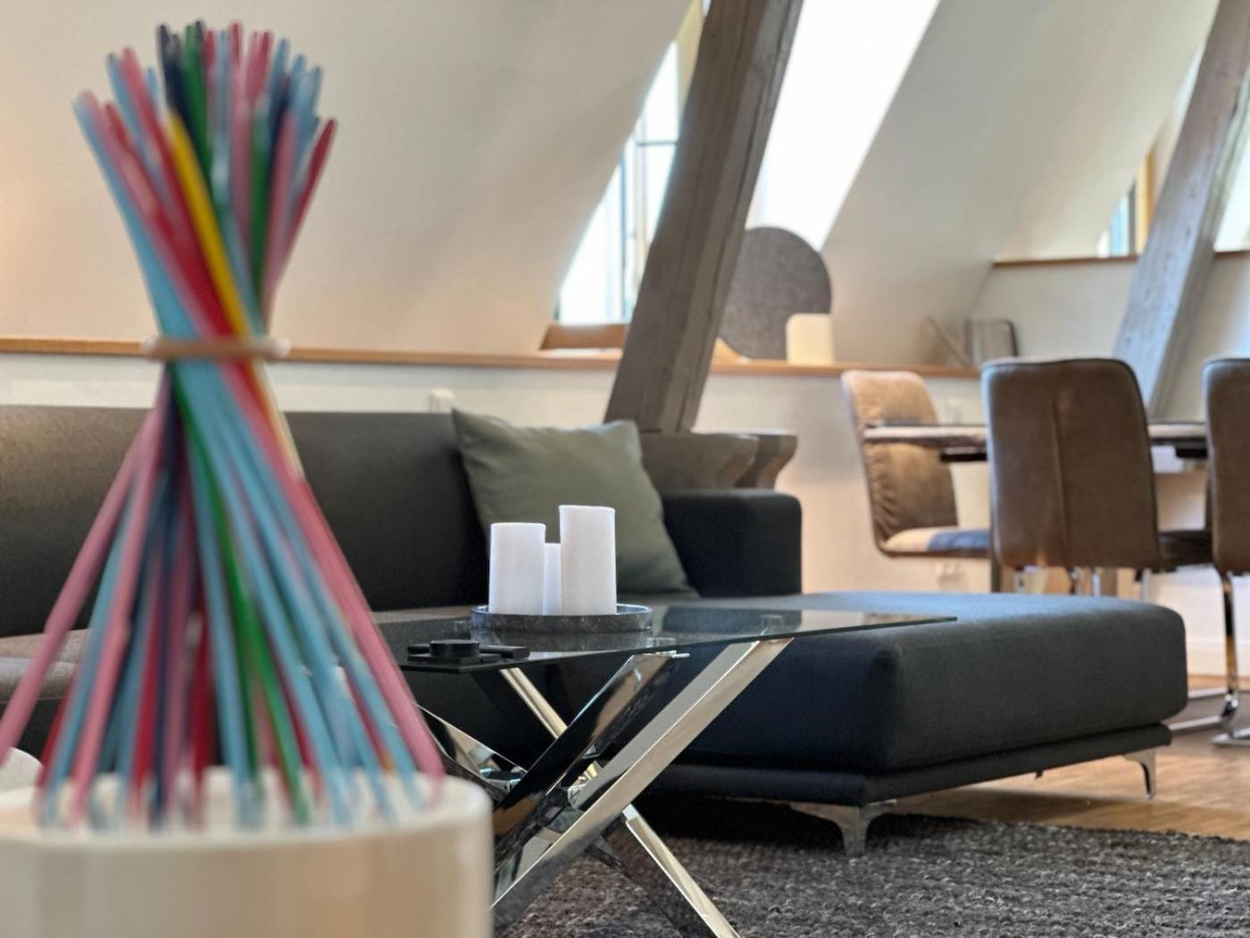 Truly - Viel Platz Fuer Business & Familie - Modern, Garage, Fahrstuhl Appartement Augsburg Buitenkant foto