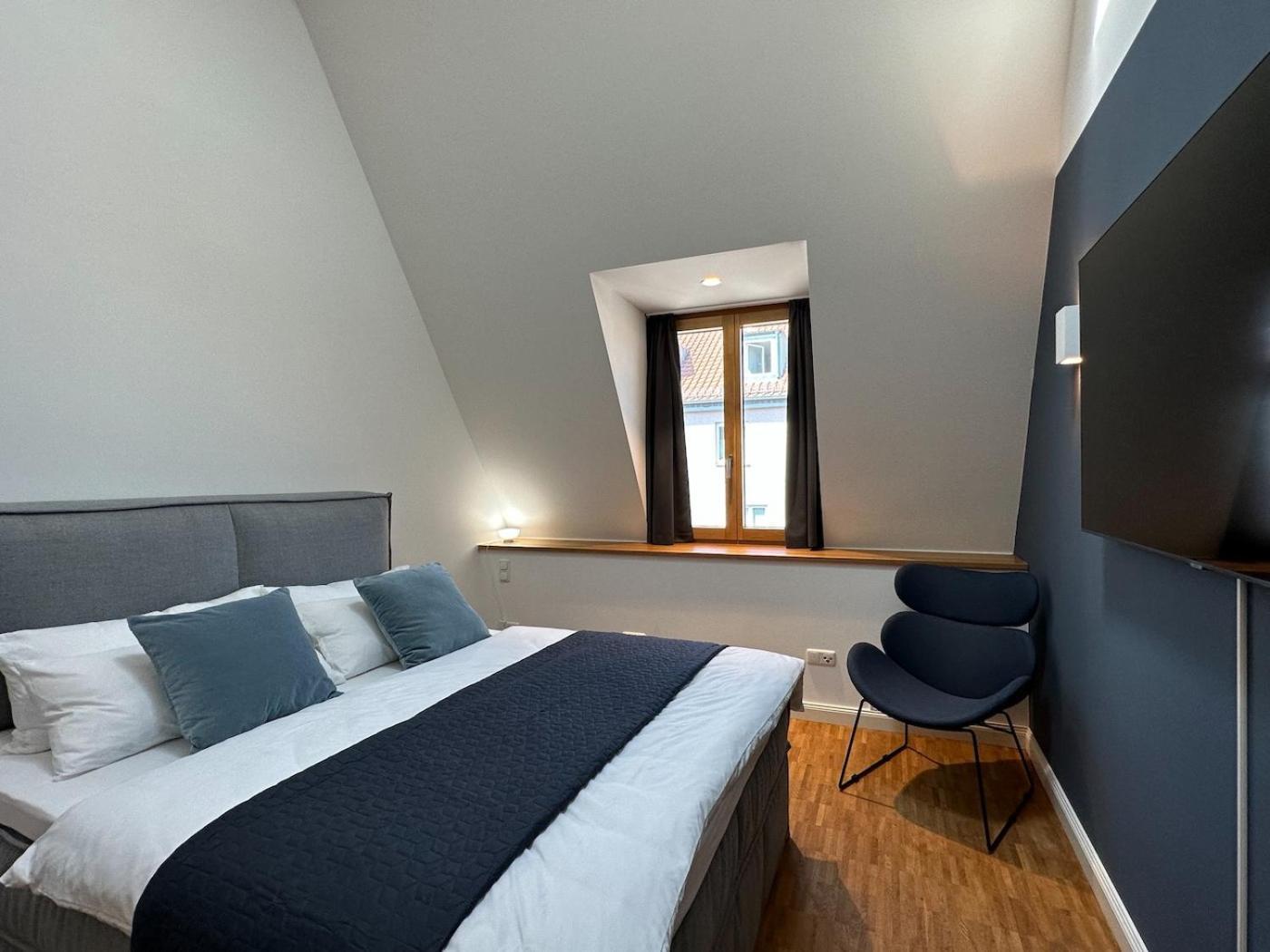 Truly - Viel Platz Fuer Business & Familie - Modern, Garage, Fahrstuhl Appartement Augsburg Buitenkant foto