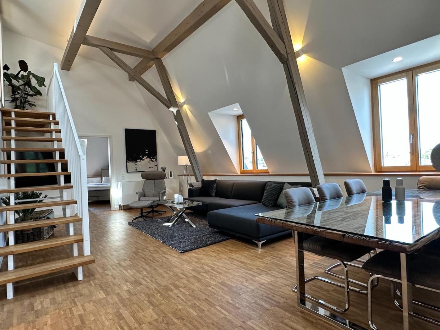 Truly - Viel Platz Fuer Business & Familie - Modern, Garage, Fahrstuhl Appartement Augsburg Buitenkant foto